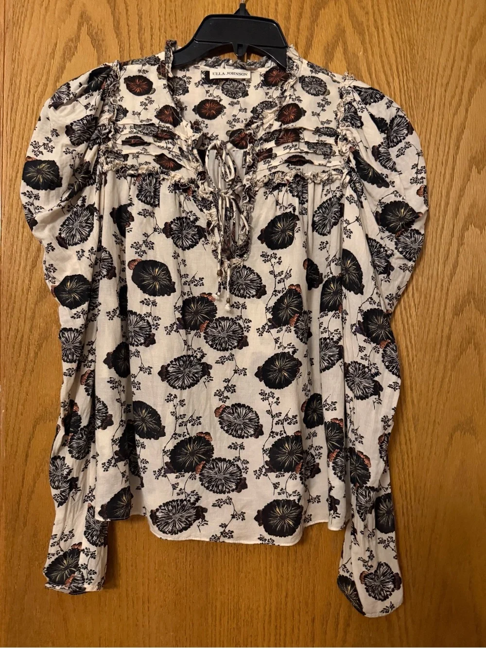 Ulla Johnson lightweight cream